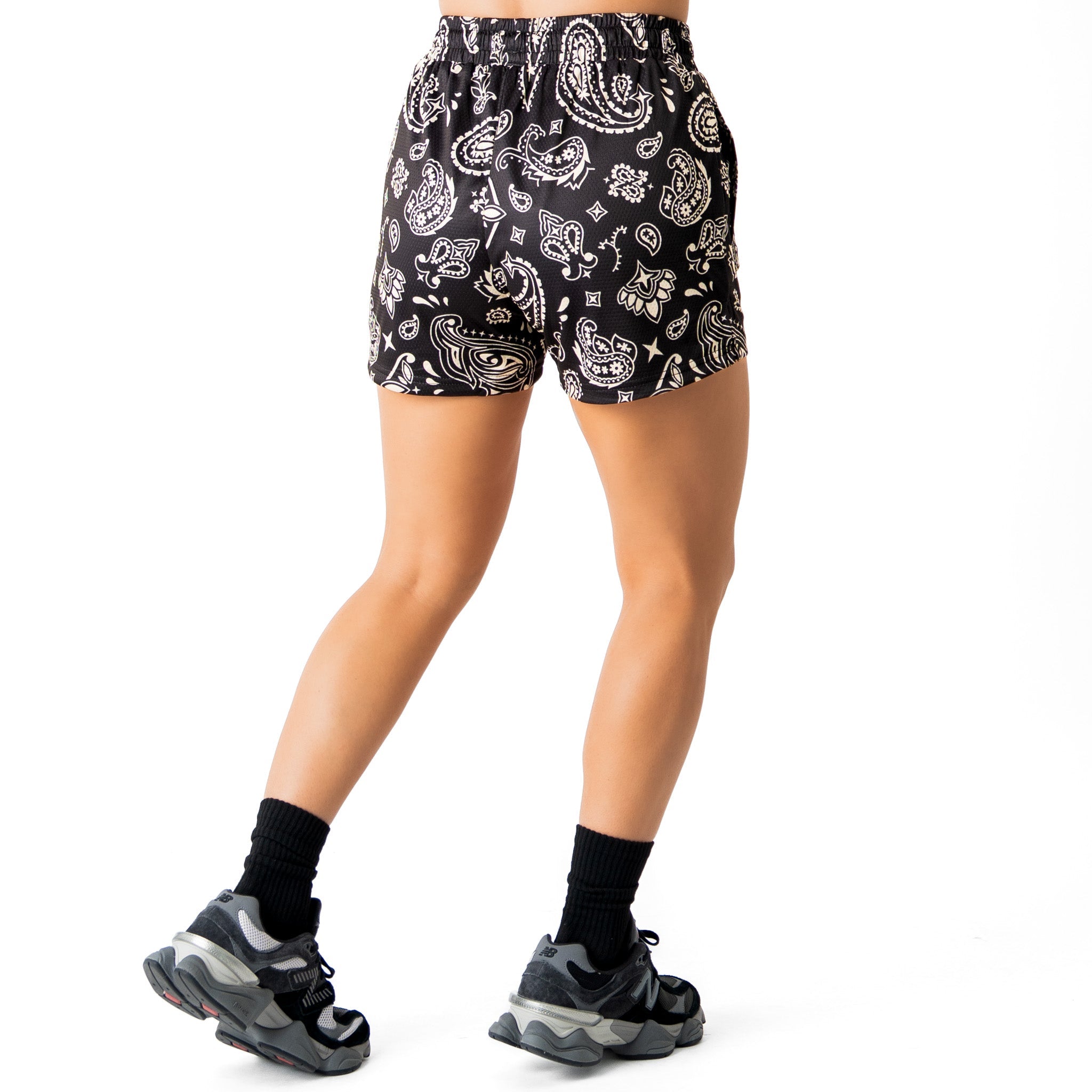 MUAY THAI SHORTS (MID THIGH CUT) BANDANA - BLACK / CREAM